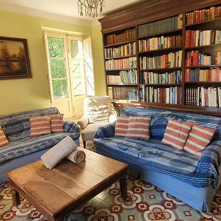 La Casona De La Vega, Ca-1497-as Venkovský dům *