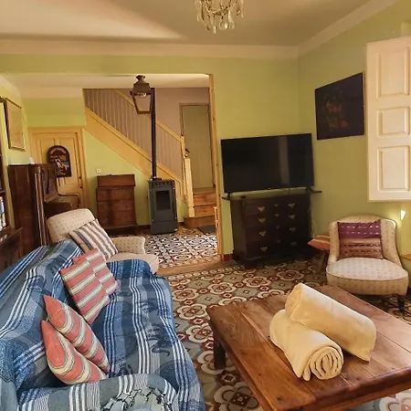 La Casona De La Vega, Ca-1497-as Venkovský dům *